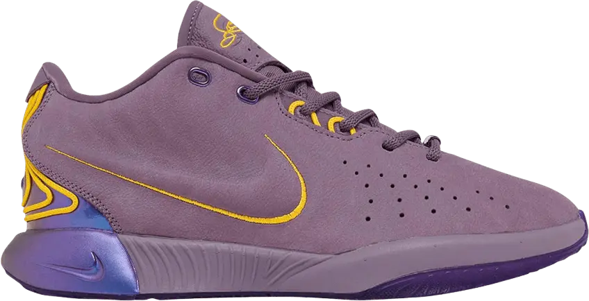 Nike LeBron 21 GS &#039;Violet Dust&#039;