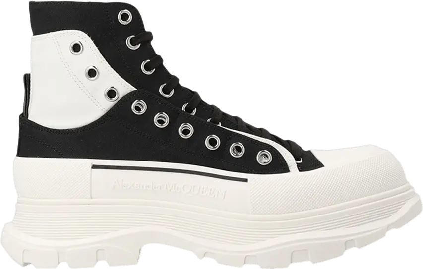  Alexander Mcqueen Alexander McQueen Tread Slick Ankle Boot &#039;Black White Overlapping Panels&#039;