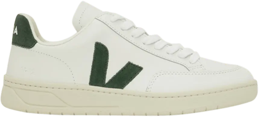 Veja V-12 &#039;Extra White Cyprus&#039;