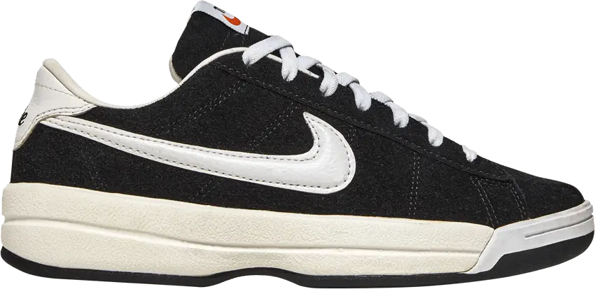 Nike The Fortnight Suede &#039;Black White&#039;