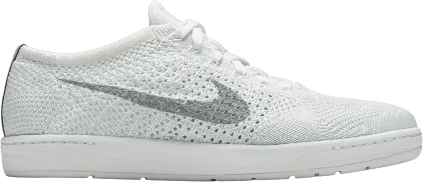  Nike Wmns Tennis Classic Ultra Flyknit &#039;White Wolf Grey&#039;