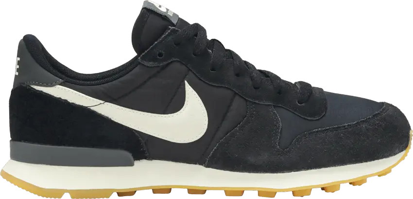  Nike Wmns Internationalist &#039;Black Gum&#039;