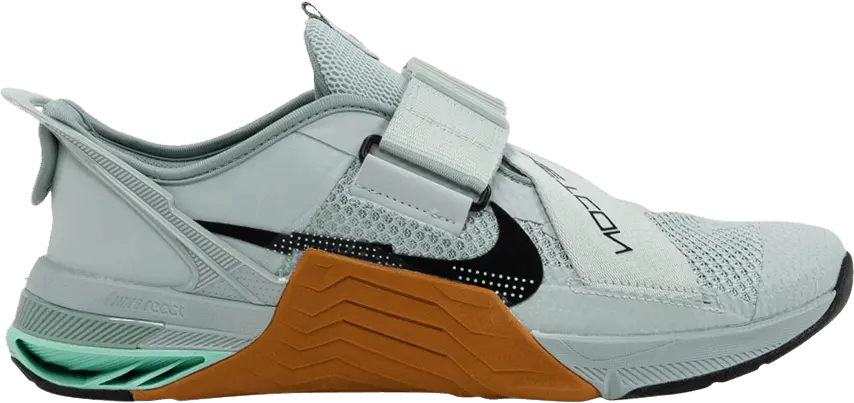  Nike Metcon 7 FlyEase &#039;Light Silver Desert Ochre&#039;