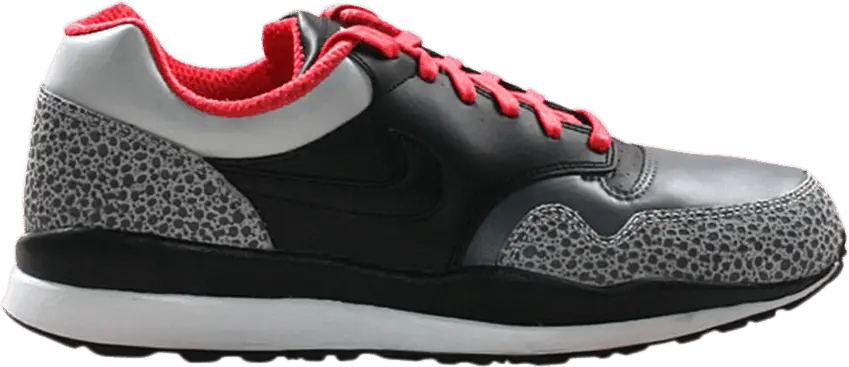Nike Air Safari LE &#039;Crimson&#039;