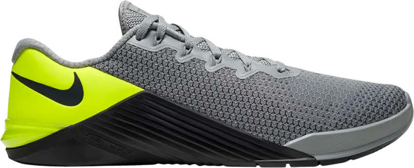 Nike Metcon 5 &#039;Particle Grey Volt&#039;