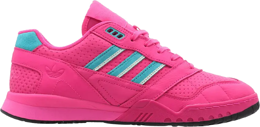  Adidas adidas A.R. Trainer Shock Pink