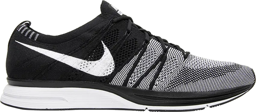  Nike Flyknit Trainer Oreo