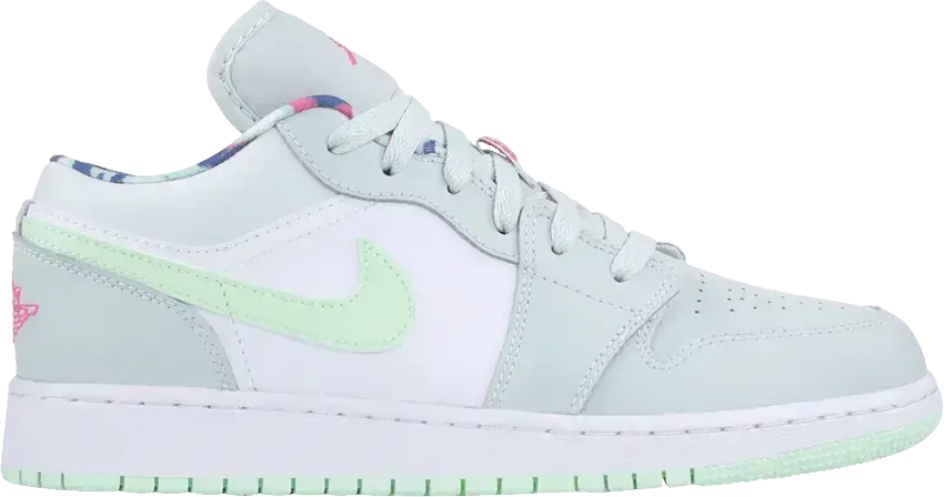  Jordan 1 Low Barely Grey Frosted Spruce (GS)