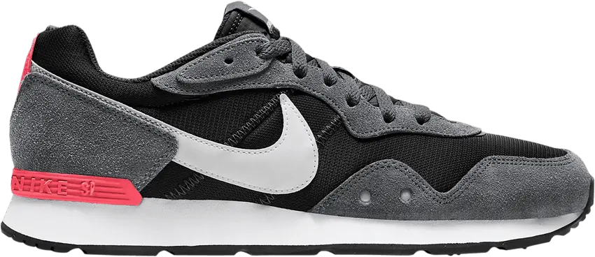  Nike Venture Runner Black Iron Grey