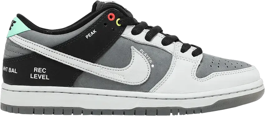  Nike SB Dunk Low VX1000