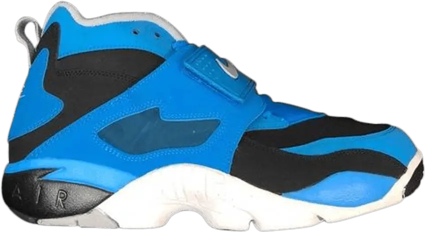  Nike Air Diamond Turf