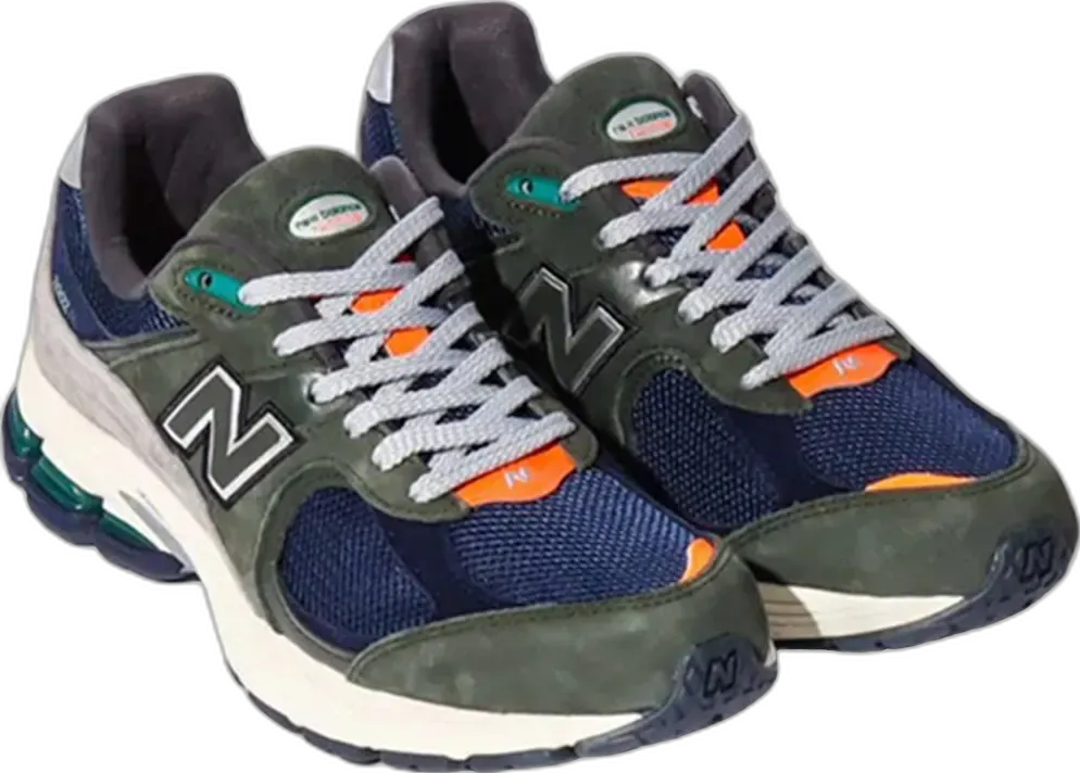  New Balance 2002R atmos RF Navy Olive