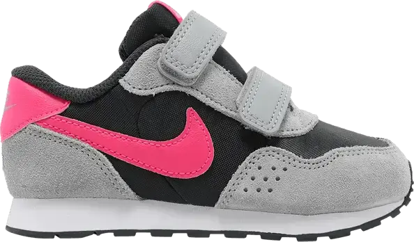  Nike MD Valiant TD &#039;Dark Smoke Grey Fuchsia Glow&#039;