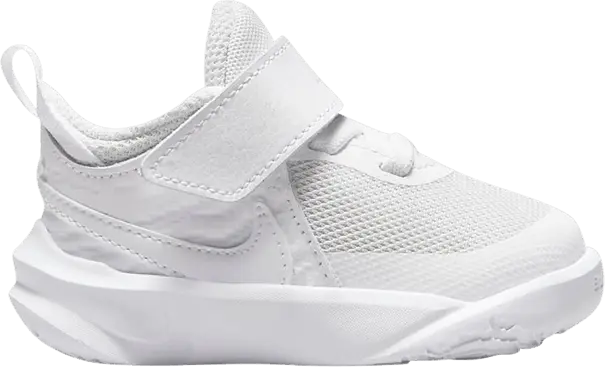  Nike Team Hustle D10 TD &#039;White Photon Dust&#039;