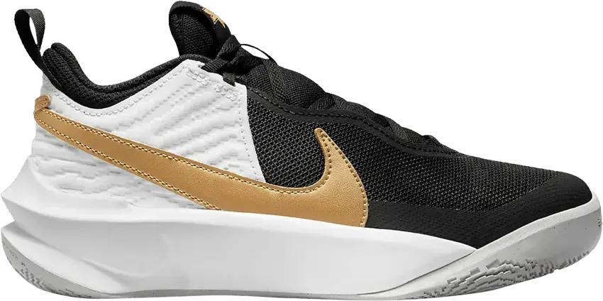  Nike Team Hustle D10 GS &#039;Black Metallic Gold&#039;