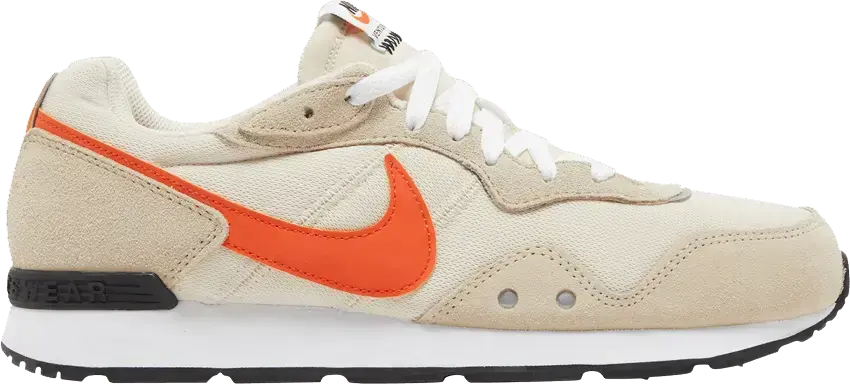 Nike Venture Runner &#039;Rattan Orange&#039;