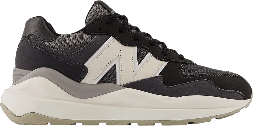  New Balance 57/40 Big Kid Wide &#039;Black Moonbeam&#039;