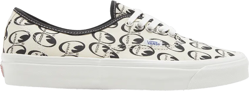  Vans Mooneyes x Authentic 44 DX &#039;Anaheim Factory - White&#039;