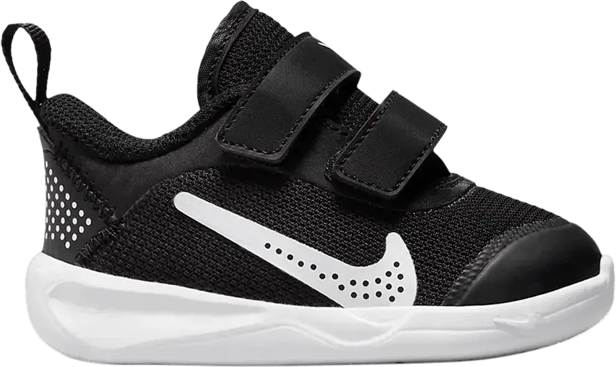  Nike Omni Multi-Court TD &#039;Black White&#039;