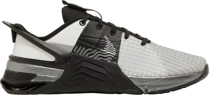  Nike Wmns Metcon 8 FlyEase Premium &#039;White Black Silver&#039;