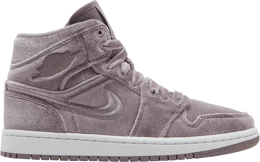  Air Jordan 1 Mid SE Purple Velvet (Women&#039;s)