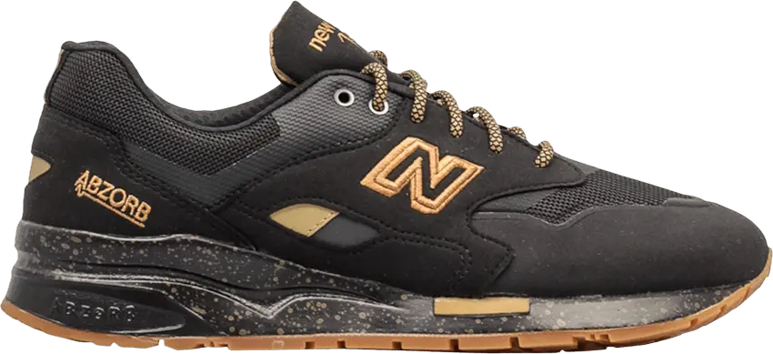  New Balance 1600 Elite Black Gold