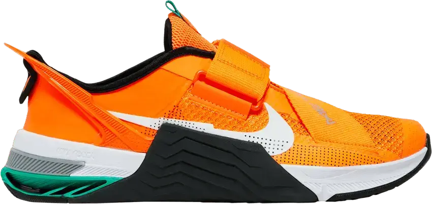  Nike Metcon 7 FlyEase &#039;Total Orange Clear Emerald&#039;