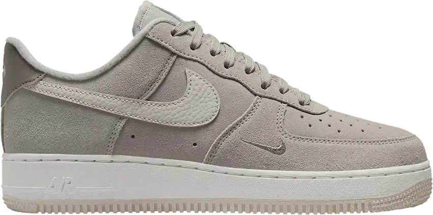  Nike Wmns Air Force 1 Low &#039;07 &#039;Light Iron Ore&#039;
