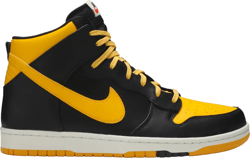  Nike Dunk Cmft University Gold/Black-White