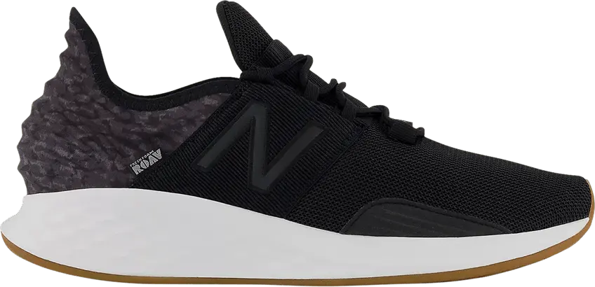  New Balance Fresh Foam Roav 2E Wide &#039;Black Grey Gum&#039;